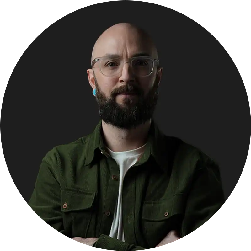 Lewis Logan, trauma therapist in Bridport offering grounded body first trauma therapy for lasting change.